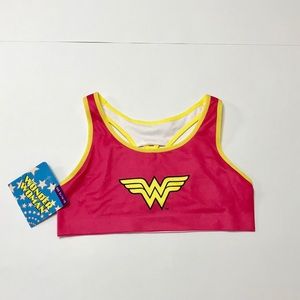 NWT Girls Wonder Woman Sports Bra!